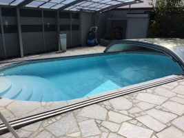 Pool mit 37m&sup3; Wasser